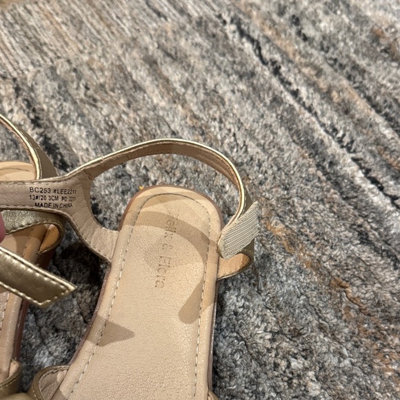 Cat & Jack Metallic Gold Kids Sandals - Picture 3 of 5